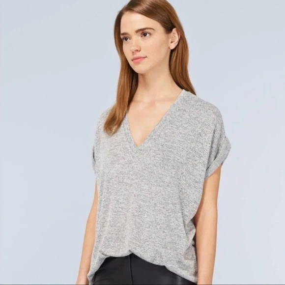 🛍️3/$40 Aritzia Top Wilfred Free Top Trentini Brown Top  Size XXS Oversized - Picture 3 of 7